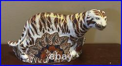 Royal Crown Derby Bengal Tiger Paperweight first quality