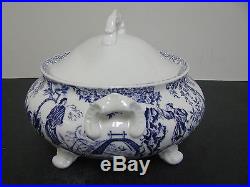 Royal Crown Derby Blue Mikado stunning footed covered vegetable bowl 1979