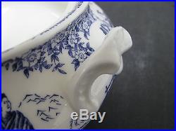 Royal Crown Derby Blue Mikado stunning footed covered vegetable bowl 1979