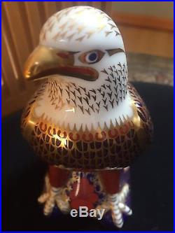 Royal Crown Derby Bone China 7 Tall Eagle Paperweight Gold Stopper