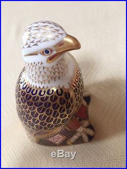 Royal Crown Derby Bone China 7 Tall Eagle Paperweight Gold Stopper