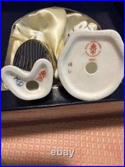 Royal Crown Derby Bride And Groom Mini Bears