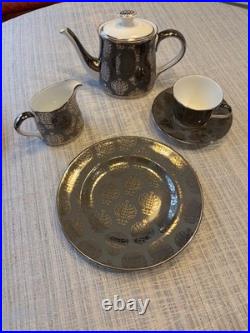 Royal Crown Derby Bristol Belle Graphite dinnerware