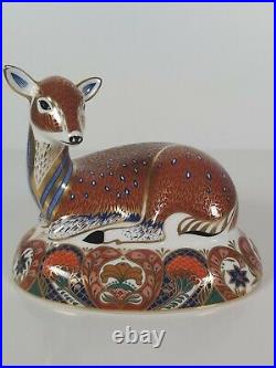 Royal Crown Derby Collectors Guild Deer Paperweight, Appr. 12cm Tall