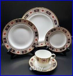 Royal Crown Derby DERBY BORDER 5 Piece Place Setting (S)