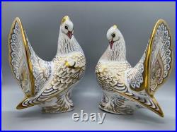 Royal Crown Derby Diamond Jubilee Pair of Dove Paperweights Limited Ed In Box