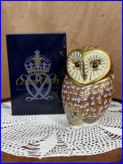 Royal Crown Derby England Barn Owl Imari 4 1/4 Paperweight With Gold Stopper