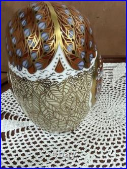 Royal Crown Derby England Barn Owl Imari 4 1/4 Paperweight With Gold Stopper