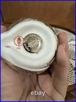 Royal Crown Derby England Barn Owl Imari 4 1/4 Paperweight With Gold Stopper Royal Crown Derby England Barn Owl Imari 4 1/4 Paperweight With Gold Stopper