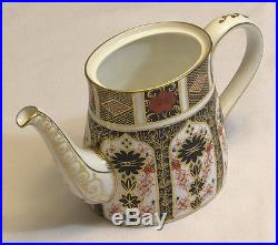 Royal Crown Derby England IMARI Tea Pot, Teacups and Platese