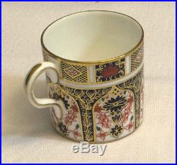 Royal Crown Derby England IMARI Tea Pot, Teacups and Platese