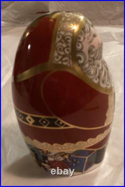 Royal Crown Derby English Bone China Santa Claus. (2.11.24)