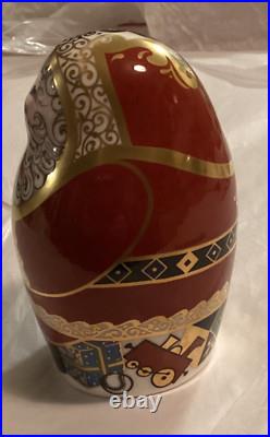 Royal Crown Derby English Bone China Santa Claus. (2.11.24)