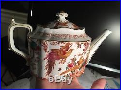 Royal Crown Derby English Bone China teapot Olde Avesbury with lid nice