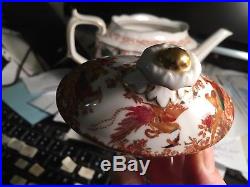 Royal Crown Derby English Bone China teapot Olde Avesbury with lid nice