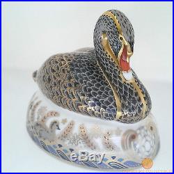 Royal Crown Derby GOLDEN JUBILEE BLACK SWAN Limited Edition of 2002 Boxed + COA