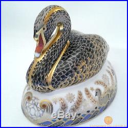 Royal Crown Derby GOLDEN JUBILEE BLACK SWAN Paperweight Ltd Ed 2002 Boxed + COA