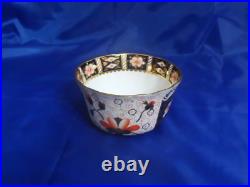 Royal Crown Derby IMARI #2451 CRANBERRY BOWL 5-1/2 Blue Panels, Gold Accents