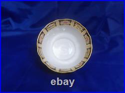 Royal Crown Derby IMARI #2451 CRANBERRY BOWL 5-1/2 Blue Panels, Gold Accents