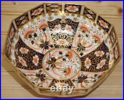 Royal Crown Derby IMARI Octagon Serving Bowl, 7 3/8 x 3 1/8 1922 (S13)