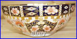 Royal Crown Derby IMARI Octagon Serving Bowl, 7 3/8 x 3 1/8 1922 (S13)