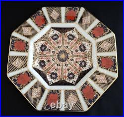 Royal Crown Derby Imari #1128 Octagonal 22.5cm Plate C1990