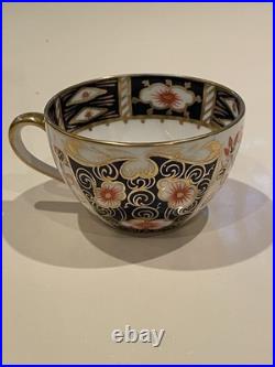 Royal Crown Derby Imari Bone China Set of 4 Cup and Saucer