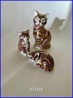 Royal Crown Derby Imari cat figurines, set of 3 excellent condition, pre-owned
