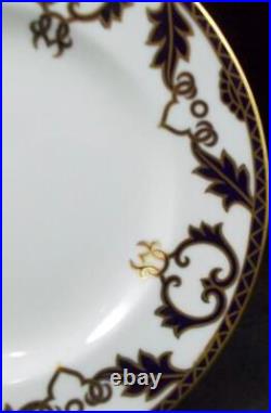 Royal Crown Derby Majesty Cobalt 5 Piece Place Setting with Footed Cup A1292