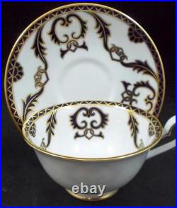 Royal Crown Derby Majesty Cobalt 5 Piece Place Setting with Footed Cup A1292