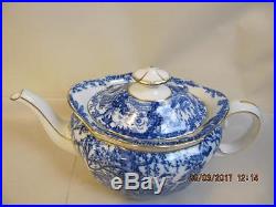 Royal Crown Derby Mikado Blue & White Teapot w lid 6.5 inch 6 cup