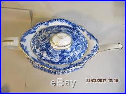 Royal Crown Derby Mikado Blue & White Teapot w lid 6.5 inch 6 cup