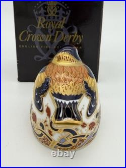 Royal Crown Derby Nesting Goldfinch Paperweight England Porcelain Gold Stopper