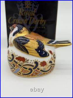 Royal Crown Derby Nesting Goldfinch Paperweight England Porcelain Gold Stopper