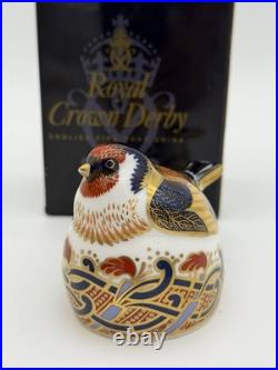 Royal Crown Derby Nesting Goldfinch Paperweight England Porcelain Gold Stopper