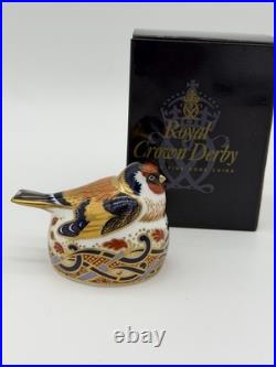 Royal Crown Derby Nesting Goldfinch Paperweight England Porcelain Gold Stopper