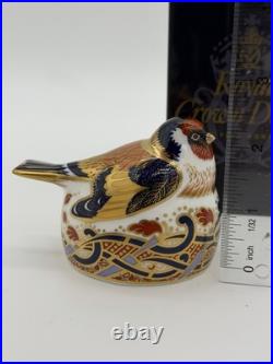 Royal Crown Derby Nesting Goldfinch Paperweight England Porcelain Gold Stopper