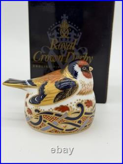 Royal Crown Derby Nesting Goldfinch Paperweight England Porcelain Gold Stopper