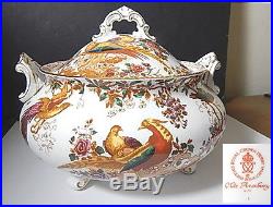 Royal Crown Derby OLDE AVESBURY Large Covered SOUP TUREEN Mint