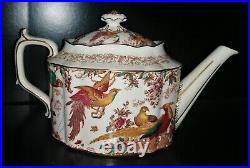Royal Crown Derby OLDE AVESBURY Teapot never used and pristine condition 1951