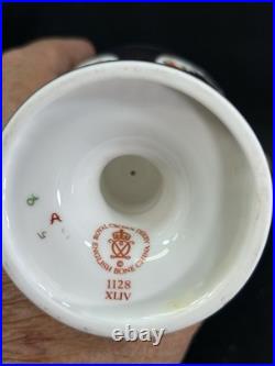 Royal Crown Derby Old Imari 1128(1)4 3/4 China Goblet ChalicePerfectEngland