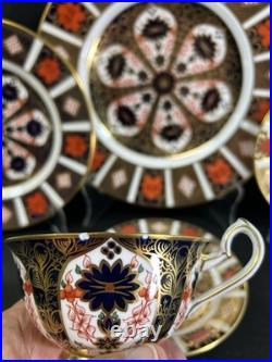 Royal Crown Derby Old Imari 1128(1)5 Piece Place SettingCup has 2 Tiny Chips
