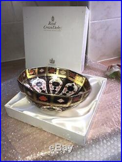 Royal Crown Derby Old Imari 1128, 8 1st Quality Solid Gold Band Octagonal Bowl
