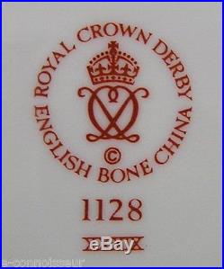 Royal Crown Derby Old Imari #1128 Bone China 13 Oval Platter