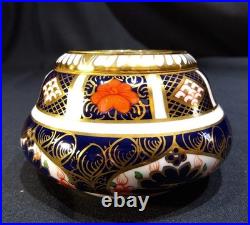 Royal Crown Derby Old Imari 1128 Cups & Saucers, Candle Holders plates