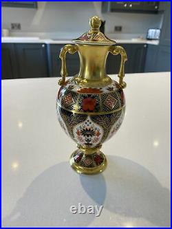 Royal Crown Derby Old Imari 1128 Jasmine Sudbury Urn Style Vase Very Rare