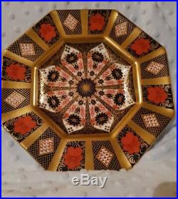 Royal Crown Derby Old Imari 1128 Pattern Octagonal Plate Dated L11, Solid Gold