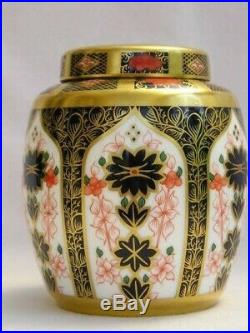 Royal Crown Derby Old Imari 1128 solid gold ginger jar. First quality