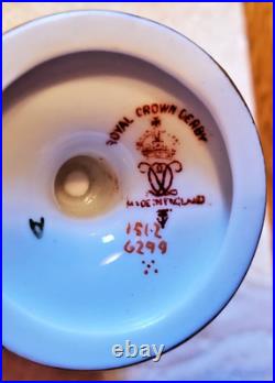 Royal Crown Derby Old Imari 6299 Vase 1931 Solid Gold Bands Porcelain Vintage