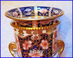 Royal Crown Derby Old Imari 6299 Vase 1931 Solid Gold Bands Porcelain Vintage